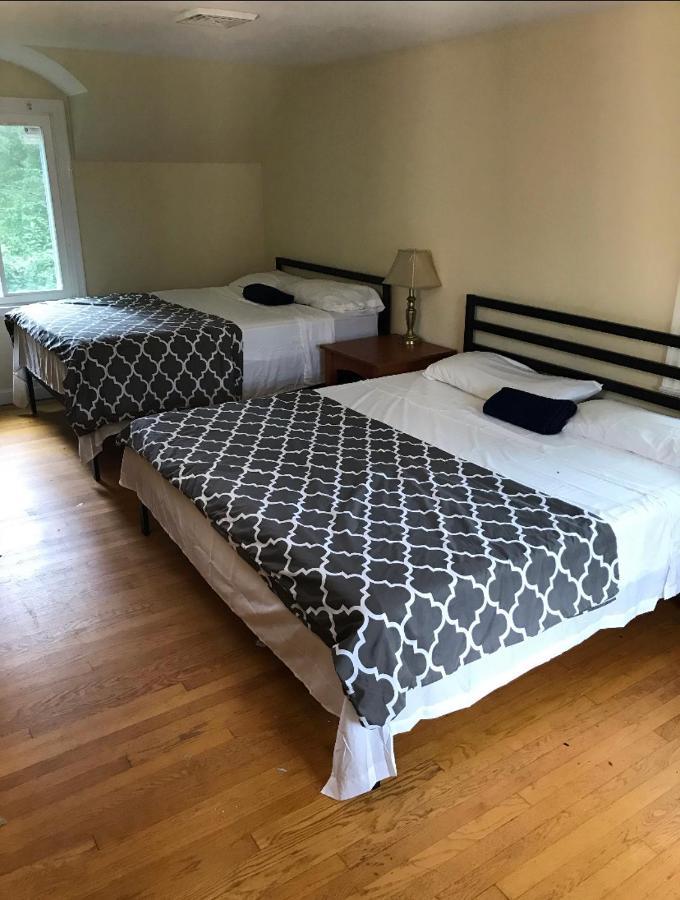 Town Plot Waterbury Apartment Bagian luar foto