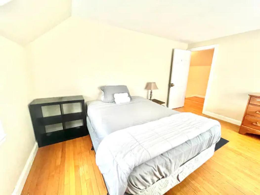 Town Plot Waterbury Apartment Bagian luar foto